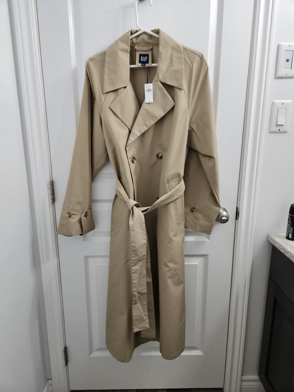 GAP Women's Tan Double-Breasted Trench Coat with Belt